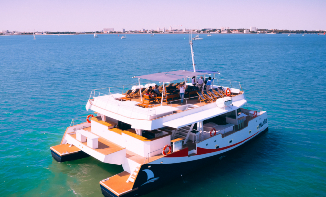 Journée privée  BOAT TOUR 2024 sur catamaran LOUNG BOAT MOTOR YACHT à Saint-Raphaël, Saint-Raphaël, LDP Events Production